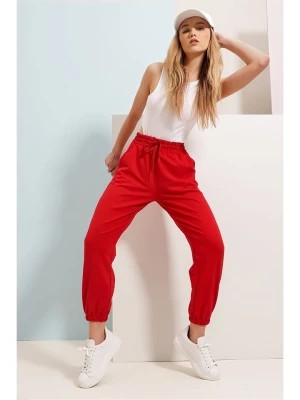 Zdjęcie produktu Chezalou Spodnie dresowe w kolorze czerwonym rozmiar: L