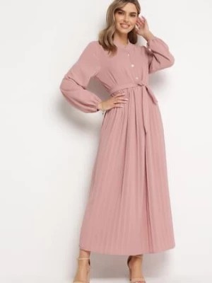 Zdjęcie produktu Ciemnoróżowa Rozkloszowana Sukienka Maxi z Plisowanym Dołem i Wiązanym Paskiem Nollira