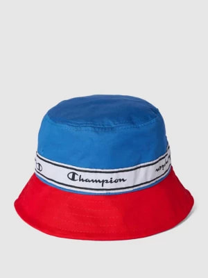Zdjęcie produktu Czapka typu bucket hat z paskami w kontrastowym kolorze i napisem z logo Champion