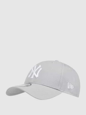 Zdjęcie produktu Czapka z daszkiem z wyhaftowanym logo ‘New York Yankees’ new era