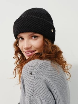 Zdjęcie produktu Czarna czapka zimowa damska OCHNIK