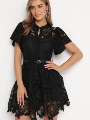 Zdjęcie produktu Czarna Koronkowa Sukienka Koszulowa Mini z Paskiem Nilira