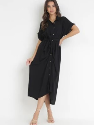 Zdjęcie produktu Czarna Koszulowa Sukienka Midi z Gumką w Talii i Materiałowym Paskiem z Wiskozy Skeisa