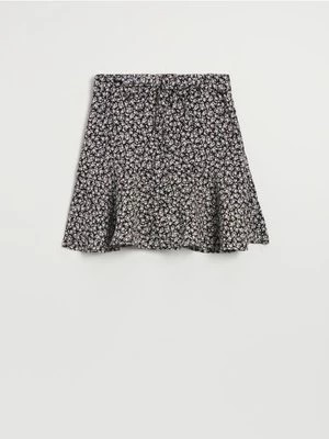Zdjęcie produktu Czarna spódnica mini w białe kwiaty House