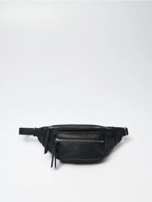 Zdjęcie produktu Czarna torebka nerka z imitacji skóry House