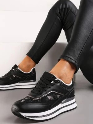 Zdjęcie produktu Czarne Eleganckie Sneakersy z Brokatem i Metalicznymi Naszywkami Desmerana