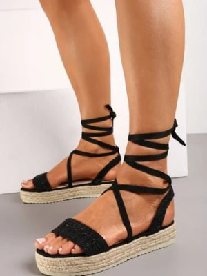 Zdjęcie produktu Czarne Sandały z Tweedowymi Wiązanymi Paseczkami i Plecioną Platformą Tagarisa