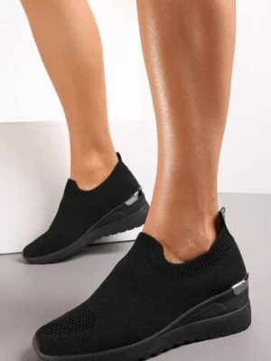 Zdjęcie produktu Czarne Sneakersy na Ozdobnym Koturnie z Elastyczną Cholewką i Ozdobną Taśmą Minellia