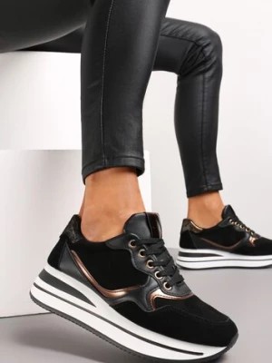 Zdjęcie produktu Czarne Sneakersy Ozdobione Metalicznym Akcentem na Platformie Uscora