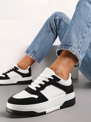 Zdjęcie produktu Czarno-Białe Sneakersy na Niskiej Platformie z Ozdobnymi Przeszyciami Huviena