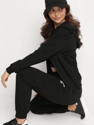 Zdjęcie produktu Czarny Komplet Dresowy Bluza z Kapturem i Spodnie o Luźnym Kroju Ozdobione Napisem Leliva