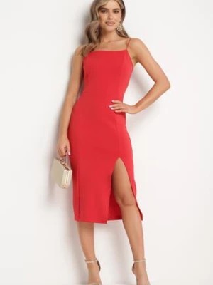 Zdjęcie produktu Czerwona Koktajlowa Sukienka Bodycon na Cienkich Ramiączkach z Rozcięciem Melantia