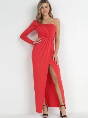 Zdjęcie produktu Czerwona Kopertowa Sukienka Maxi na Jedno Ramię z Marszczeniami Analaura
