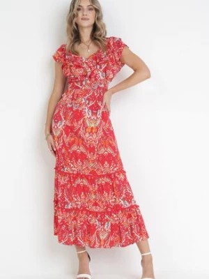 Zdjęcie produktu Czerwona Rozkloszowana Sukienka Maxi z Marszczoną Gumką w Pasie i Falbanami z Wiskozy Wilsey