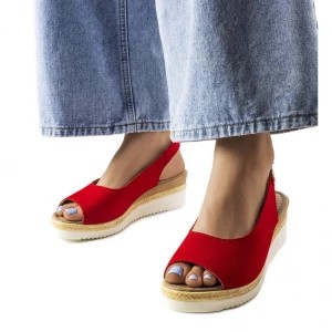 Zdjęcie produktu Czerwone sandały na koturnie Big Star JJ276048