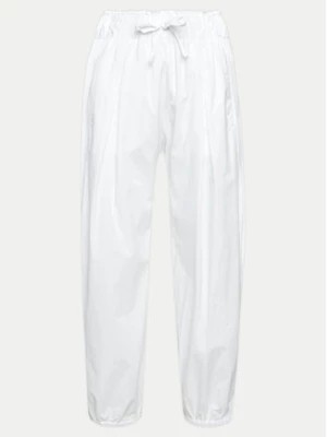 Zdjęcie produktu Deha Spodnie dresowe D02746 Biały Comfort Fit