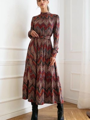 Zdjęcie produktu Długa sukienka BOHO z falbankami i długim rękawem czerwona Stylove