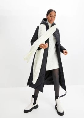 Zdjęcie produktu Długi płaszcz pikowany z kapturem bonprix