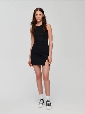 Zdjęcie produktu Dopasowana sukienka mini z odkrytymi plecami czarna House