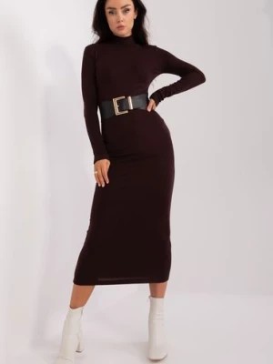 Zdjęcie produktu Dopasowana sukienka z paskiem ciemny brązowy