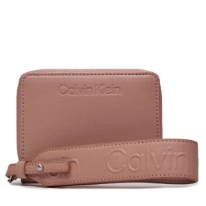 Zdjęcie produktu Duży Portfel Damski Calvin Klein Gracie Wallet W/Strap Md K60K611387 Różowy