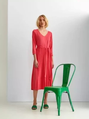 Zdjęcie produktu Dzianinowa sukienka z plisowanym dołem TOP SECRET