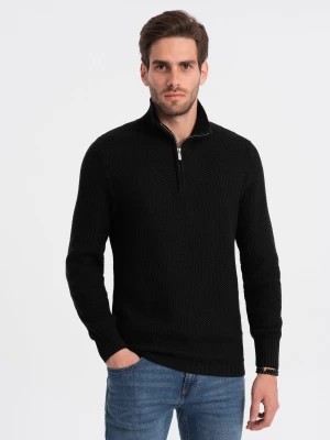 Zdjęcie produktu Dzianinowy sweter męski z rozpinaną stójką - czarny V3 OM-SWZS-0105
 -                                    L
