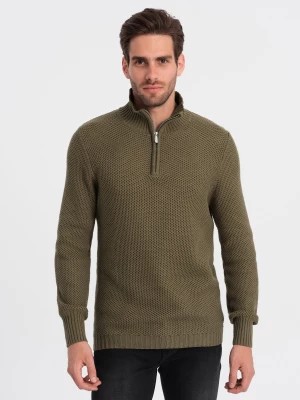 Zdjęcie produktu Dzianinowy sweter męski z rozpinaną stójką - oliwkowy V6 OM-SWZS-0105
 -                                    M