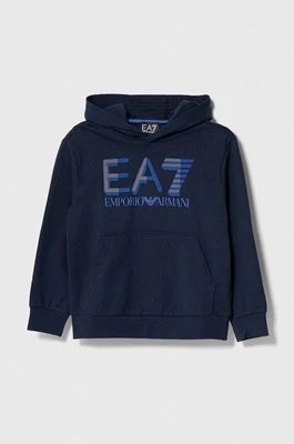 Zdjęcie produktu EA7 Emporio Armani bluza bawełniana dziecięca kolor granatowy z kapturem z nadrukiem