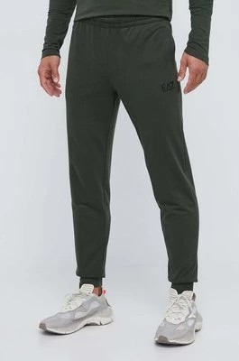 Zdjęcie produktu EA7 Emporio Armani spodnie dresowe bawełniane kolor zielony gładkie