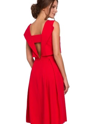 Zdjęcie produktu Elegancka rozkloszowana sukienka z dekoltem na plecach czerwona Sukienki.shop