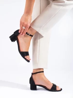 Zdjęcie produktu Eleganckie brokatowe sandały na niskim obcasie czarne Shelvt