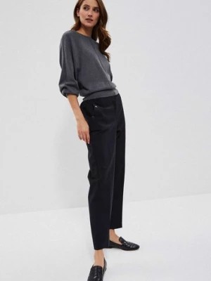 Zdjęcie produktu Eleganckie spodnie z ozdobnymi guzikami Moodo