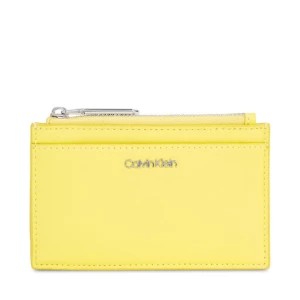 Zdjęcie produktu Etui na karty kredytowe Calvin Klein Ck Must Lg Cardholder K60K611933 Żółty