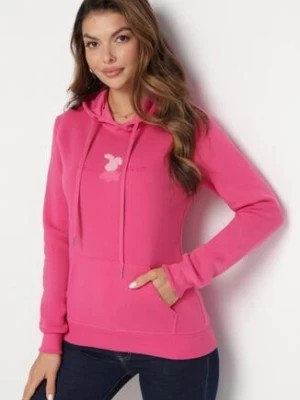 Zdjęcie produktu Różowa Ocieplona Bluza Kangurka z Kapturem i Pluszową Naszywką Dysineia