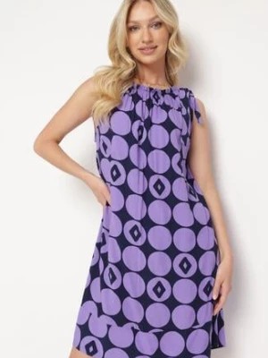 Zdjęcie produktu Granatowo-Fioletowa Sukienka z Wiskozy o Pudełkowym Fasonie w Geometryczny Wzór Raloen
