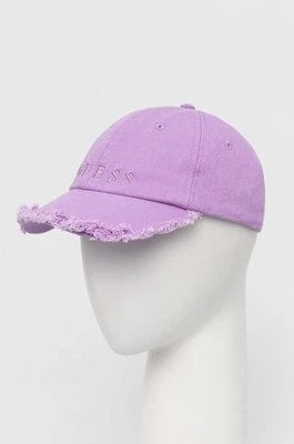 Zdjęcie produktu Guess czapka z daszkiem bawełniana kolor fioletowy z aplikacją AW9493 COT01