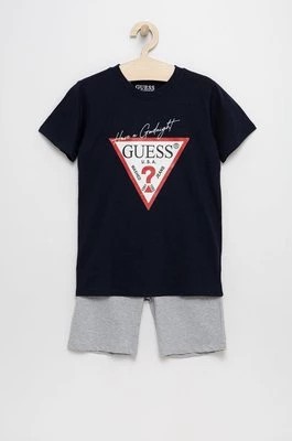 Zdjęcie produktu Guess piżama dziecięca kolor granatowy z nadrukiem