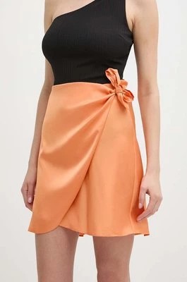 Zdjęcie produktu Guess spódnica IRINA kolor pomarańczowy mini rozkloszowana W4GD0A WF1T2