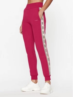 Zdjęcie produktu Guess Spodnie dresowe Britney V2YB15 KB3P2 Różowy Regular Fit