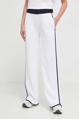 Zdjęcie produktu Guess spodnie dresowe MYLAH kolor biały gładkie V4GB02 KBFB2