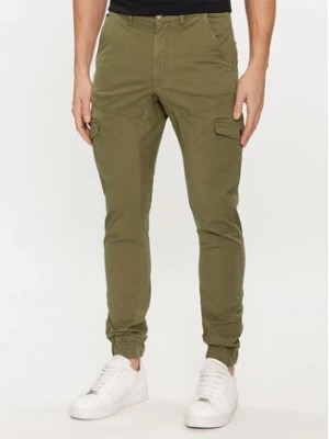 Zdjęcie produktu Guess Spodnie materiałowe New Kombat M4RB17 WFYSA Khaki Slim Fit