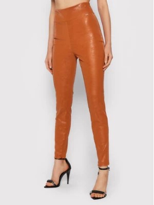 Zdjęcie produktu Guess Spodnie z imitacji skóry Priscilla W1BB08 WE5V0 Pomarańczowy Extra Slim Fit