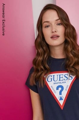 Zdjęcie produktu Guess T-shirt damski kolor granatowy