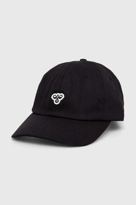 Zdjęcie produktu Hummel czapka z daszkiem bawełniana kolor czarny z aplikacją