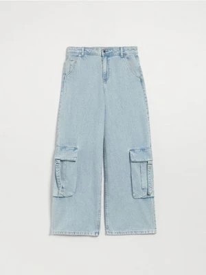 Zdjęcie produktu Jasne jeansy wide leg z kieszeniami cargo House