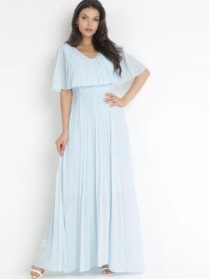Zdjęcie produktu Jasnoniebieska Sukienka Plisowana z Szeroką Falbaną Przy Dekolcie Dinara