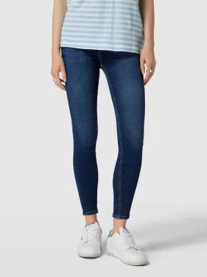 Zdjęcie produktu Jeansy o kroju skinny fit z wysokim stanem i detalem z logo Calvin Klein Jeans