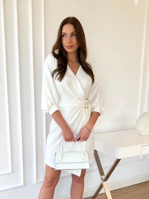 Zdjęcie produktu Julia elegancka biała sukienka dekolt kopertowy PERFE