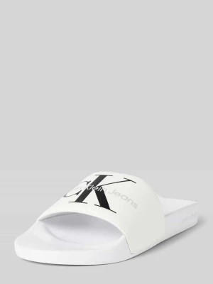 Zdjęcie produktu Klapki z nadrukiem z logo model ‘MONOGRAM’ Calvin Klein Jeans